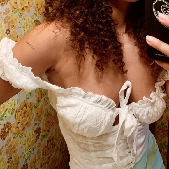 Princess Polly Tops - Princess Polly White Elouise Broderie Crop Top 2